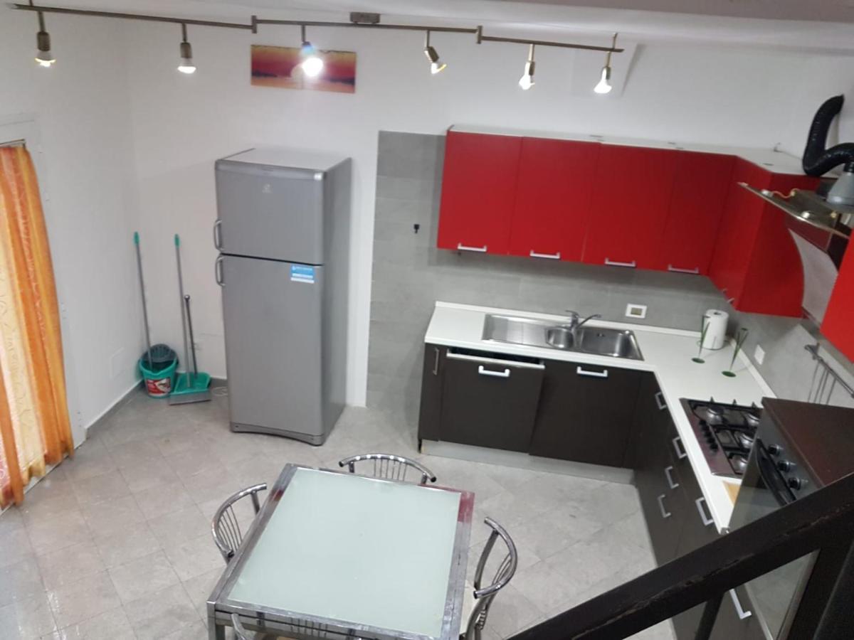 Casa N 2 Con Parcheggio Privato E Colonnina Ricarica Διαμέρισμα Λιβόρνο Εξωτερικό φωτογραφία