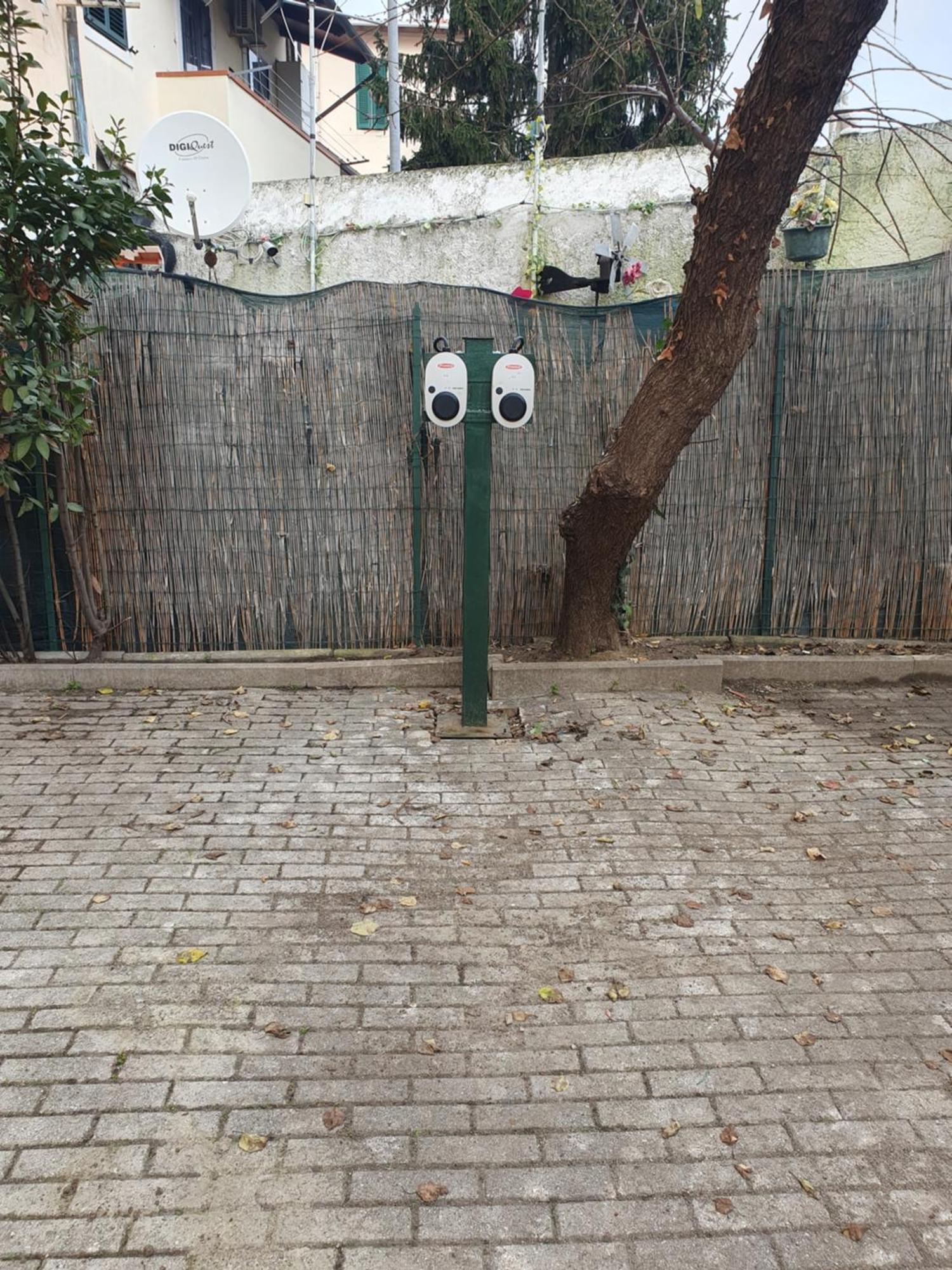 Casa N 2 Con Parcheggio Privato E Colonnina Ricarica Διαμέρισμα Λιβόρνο Εξωτερικό φωτογραφία